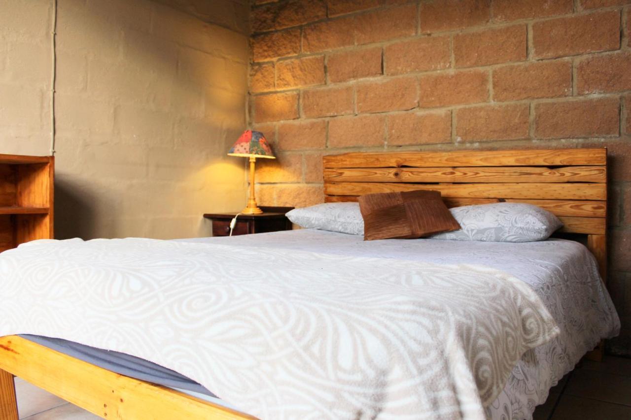 The Wild Farm Backpackers Vandrarhem Wildernis Exteriör bild